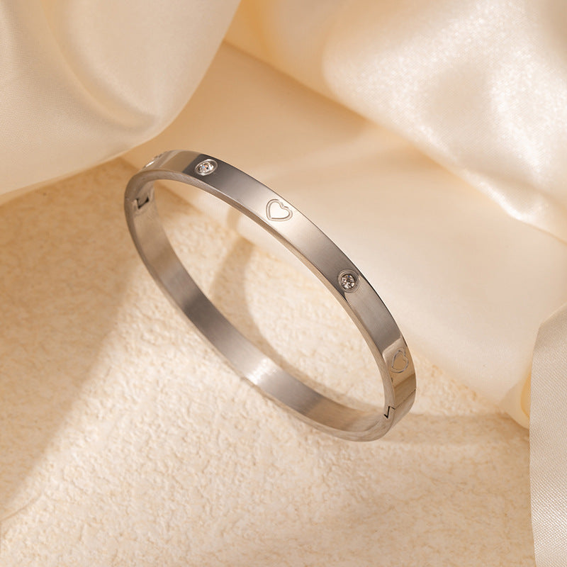 Titanium Steel Bracelet for Women – Gold-Plated Geometric Luxury Bangle