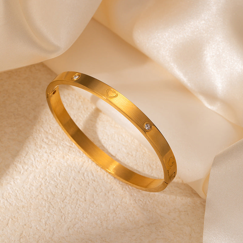 Titanium Steel Bracelet for Women – Gold-Plated Geometric Luxury Bangle